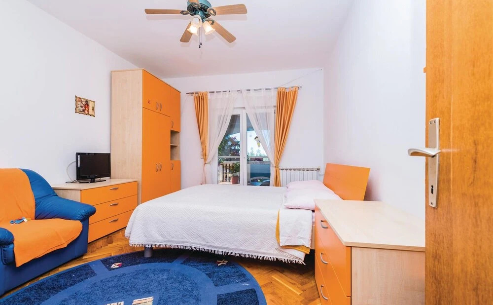 Beautiful Apartment in Bibinje With 2 Bedrooms and Wifi