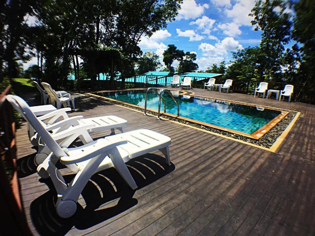 Heaven Hill Resort