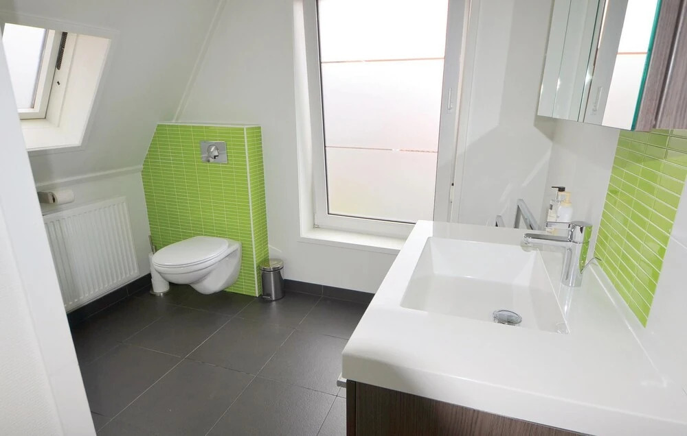 Stunning Home In Breskens With Wifi