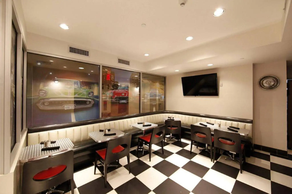 Holiday Inn Lower East Side by IHG
