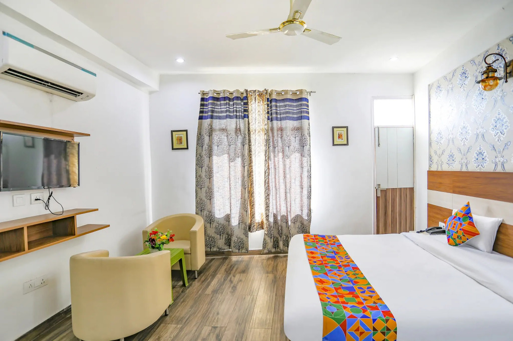 FabHotel Aravali Suites - DLF Phase 3