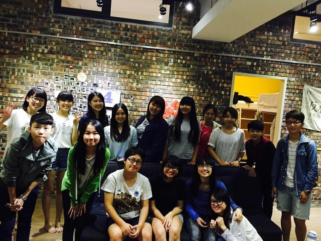Comma Hostel