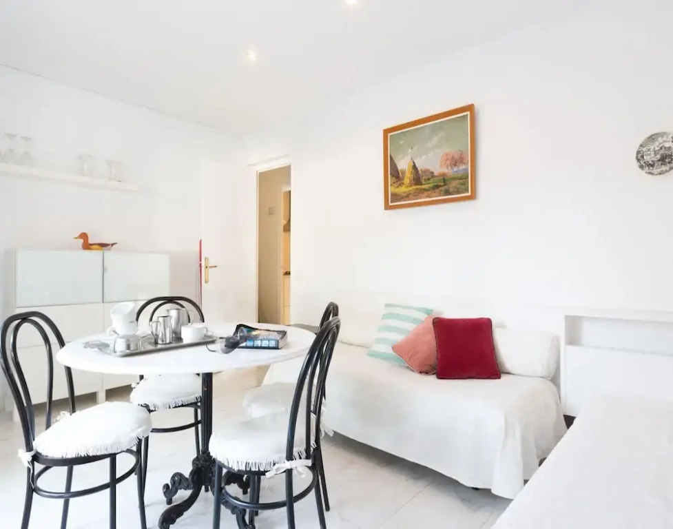 Apartment for 4 Persons Near Town