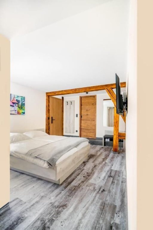 H+M Boarding Houses