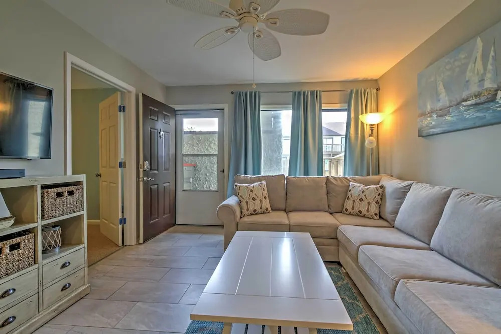 Ocean City Condo w/ Patio - Great Central Location
