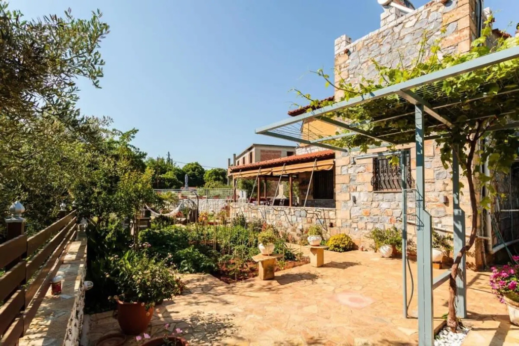 Elia Luxury House - Manis Garden Retreat