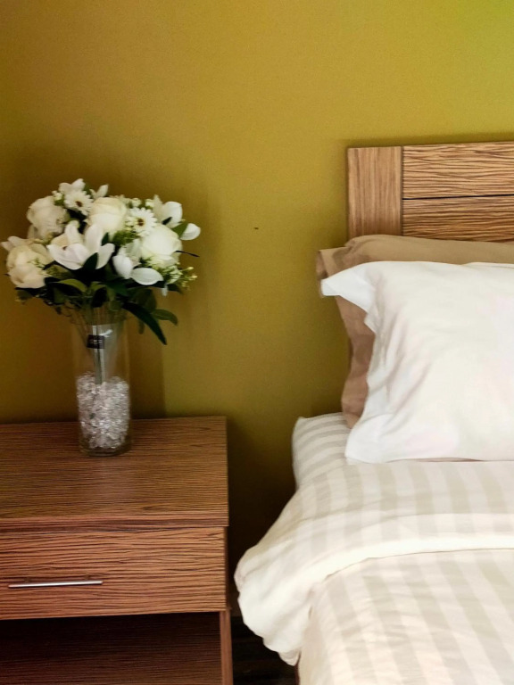Studio One Bedroom KTC