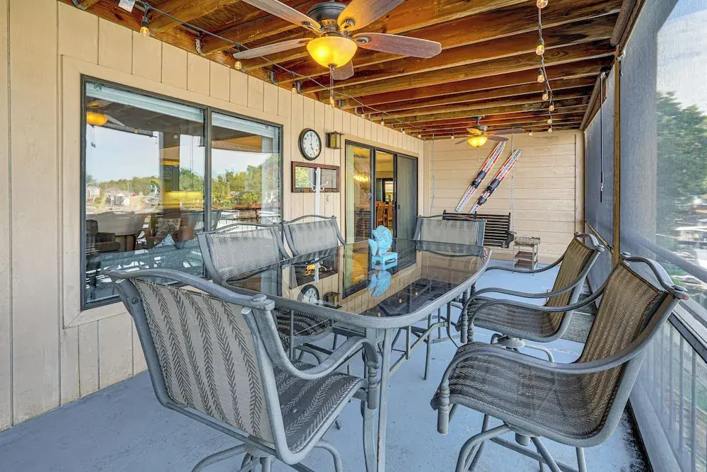 Boat Slip & Pool Access at Lake Ozark Condo!