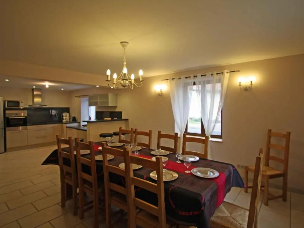 Grande maison avec cheminée, proche nature, idéale pour familles et amis, animaux admis. - FR-1-589-229