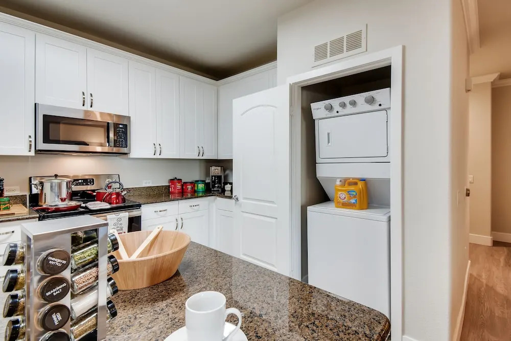 Spectacular Coffee Theme - Fast Wifi - Work Area - 2BR/2.5 Bath - Free Parking! (FV8)