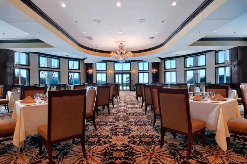 Airport Inn and Suites