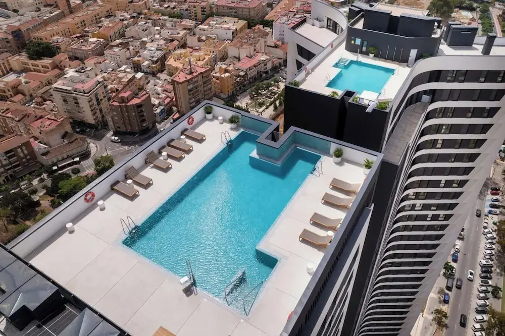 Malaga Urban Sky 23jag