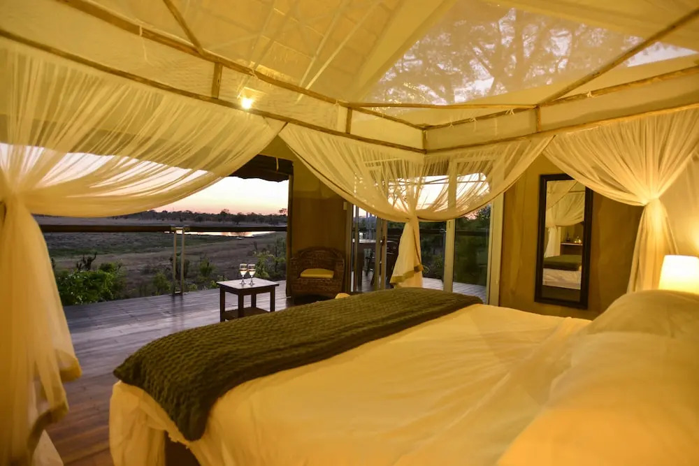 Elephant's Eye, Hwange
