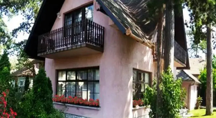 Galamb Villa