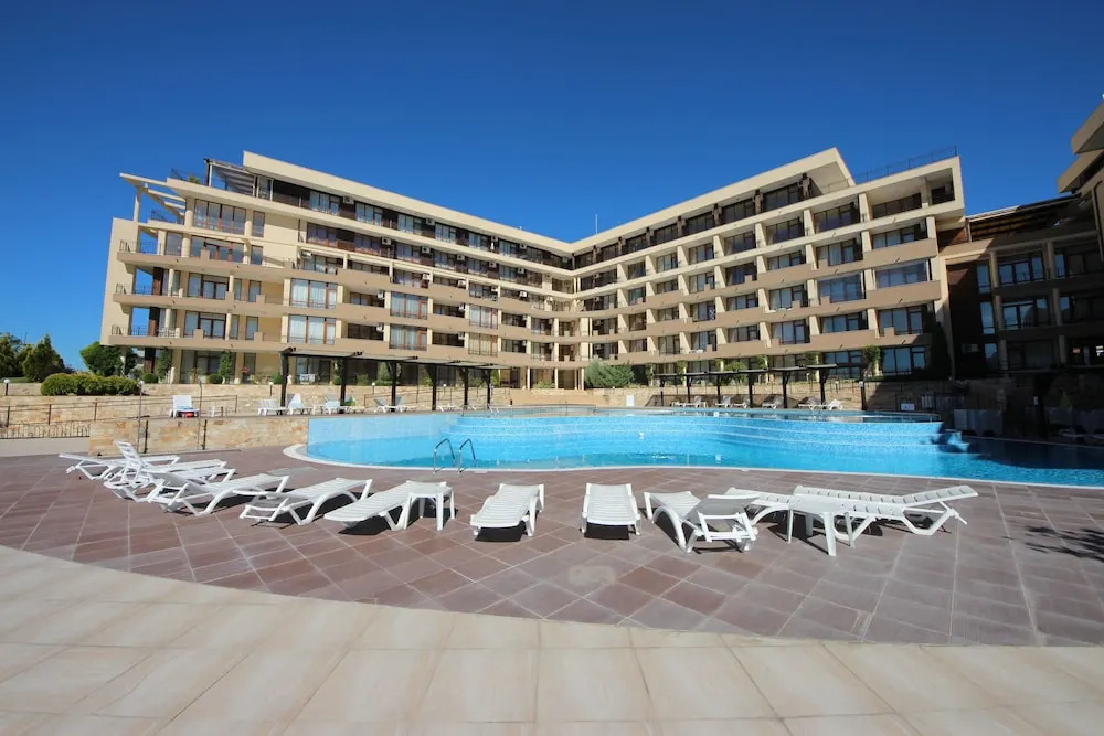 Menada Luxor Apartments