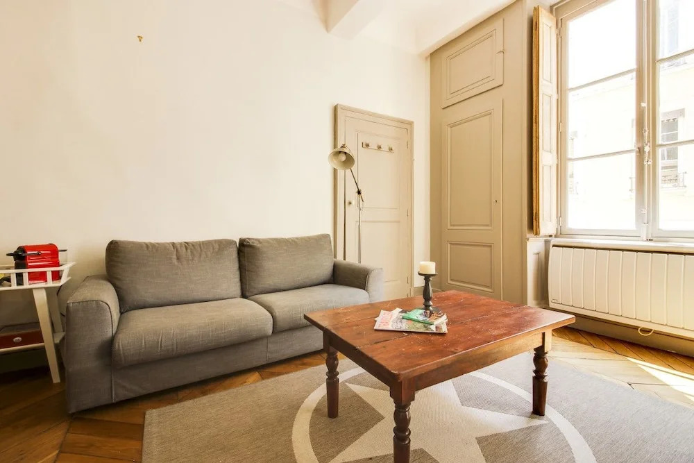 The Bright Vieux-lyon