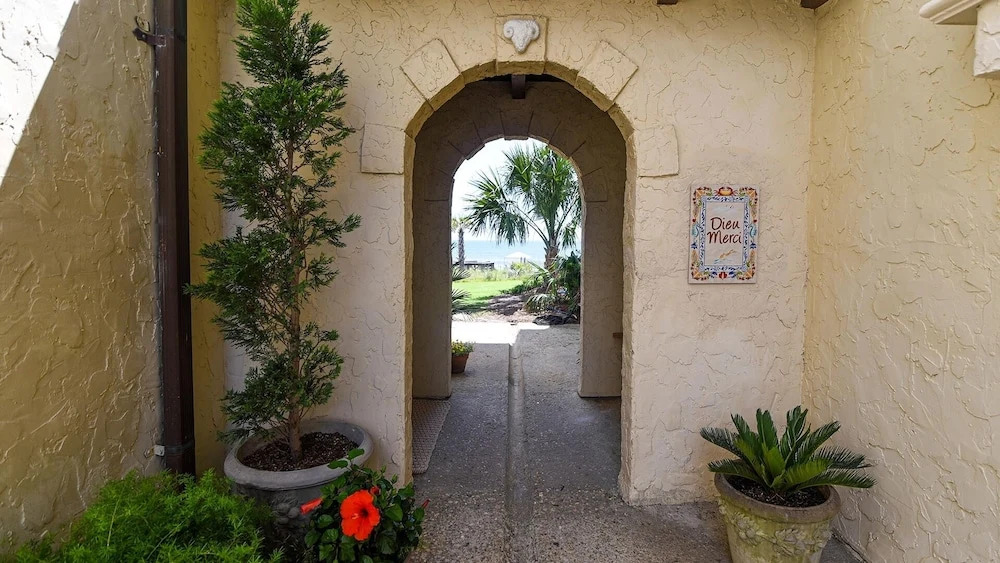 Dieu Merci - 3 Br Villa