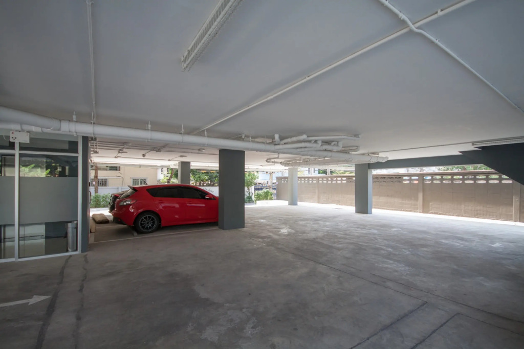 Q Space Residence