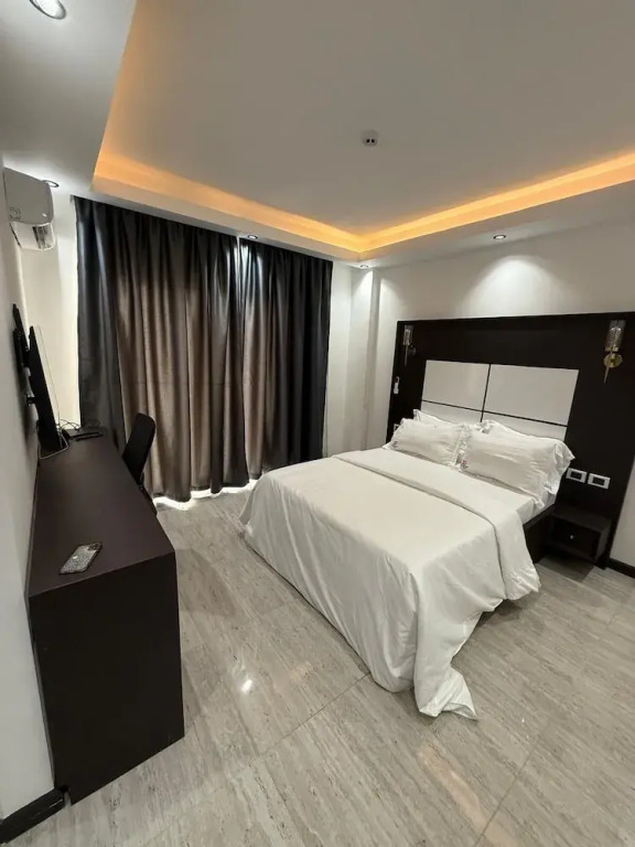 Debolonia Palace Hotel