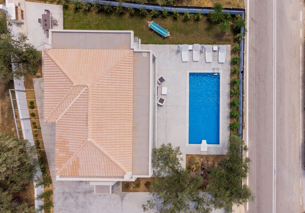 Elia Luxury Villa