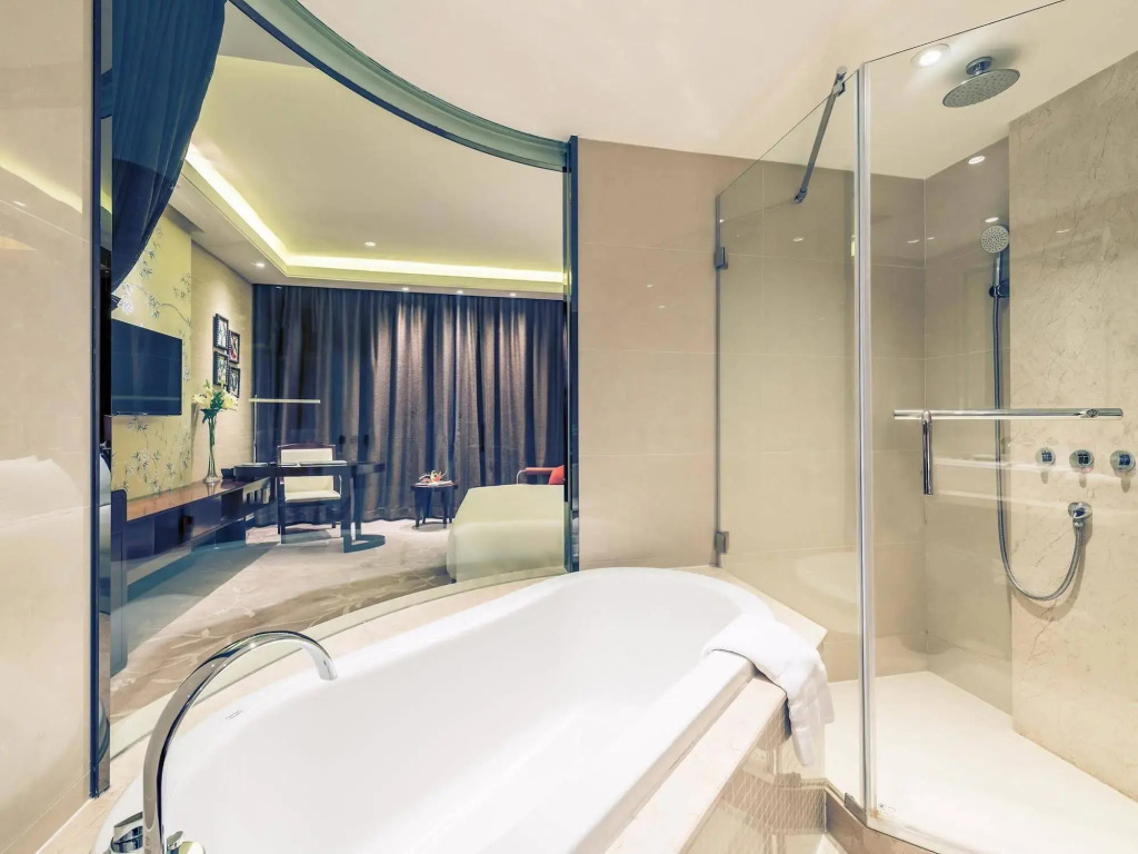 Mercure Shanghai Royalton