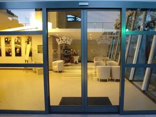 Hotel Corona