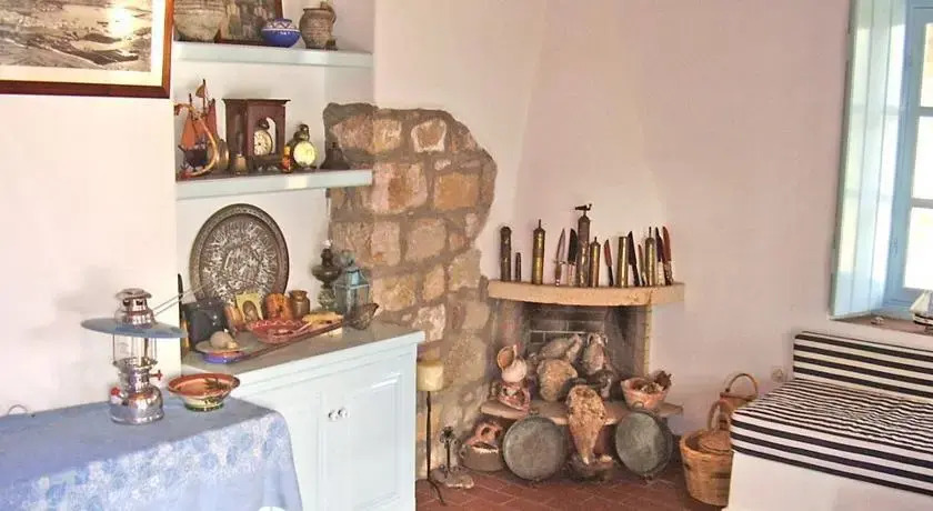 Ampelonas Country House