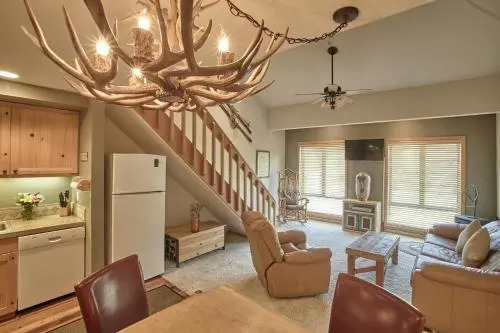 Ski-In Ski-Out Squaw Valley Lodge Slopeside Townhome