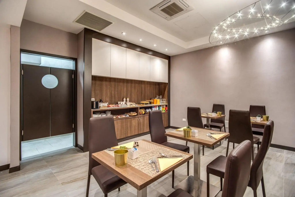 MZ HOTEL