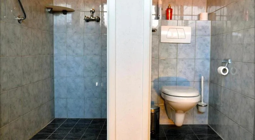 Hotel Adolesce