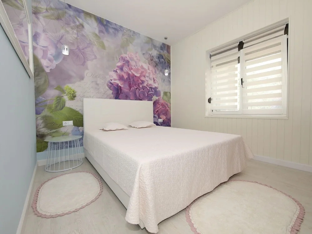 Luxury Apartment - Villa With Private Swimming Pool and Nice Covered Terrace