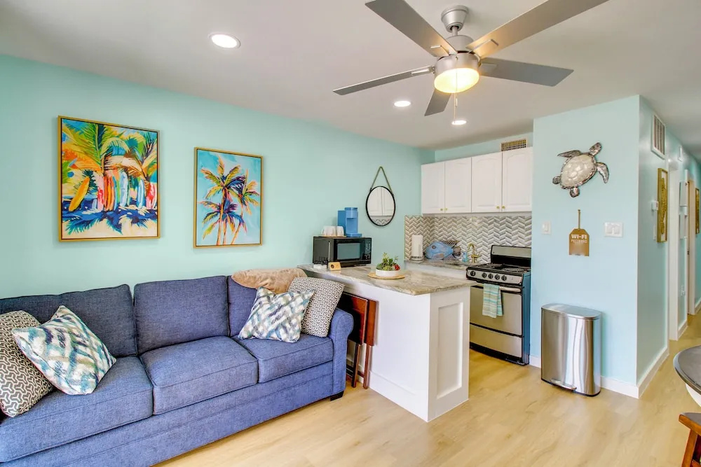 Poolside Fun, Ocean Strolls! Corpus Christi Escape