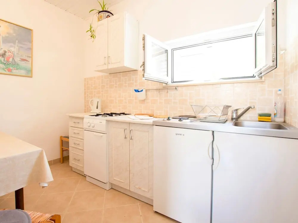Cosy Holiday Home in Baška Voda With Terrace