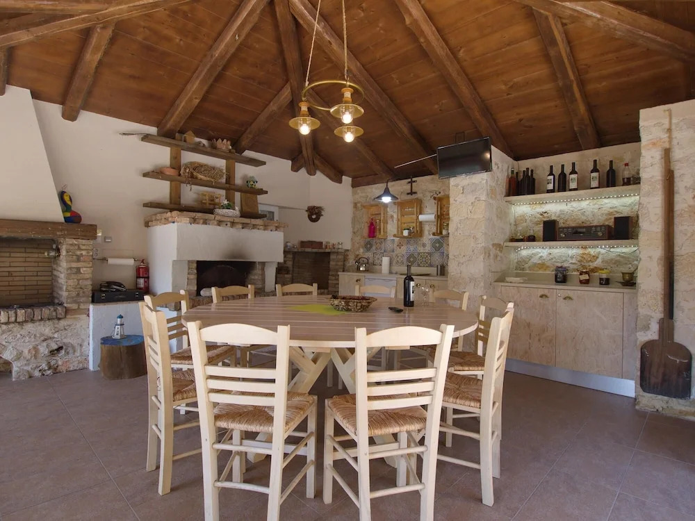 Villa Amvrosia Nr Kalives Crete