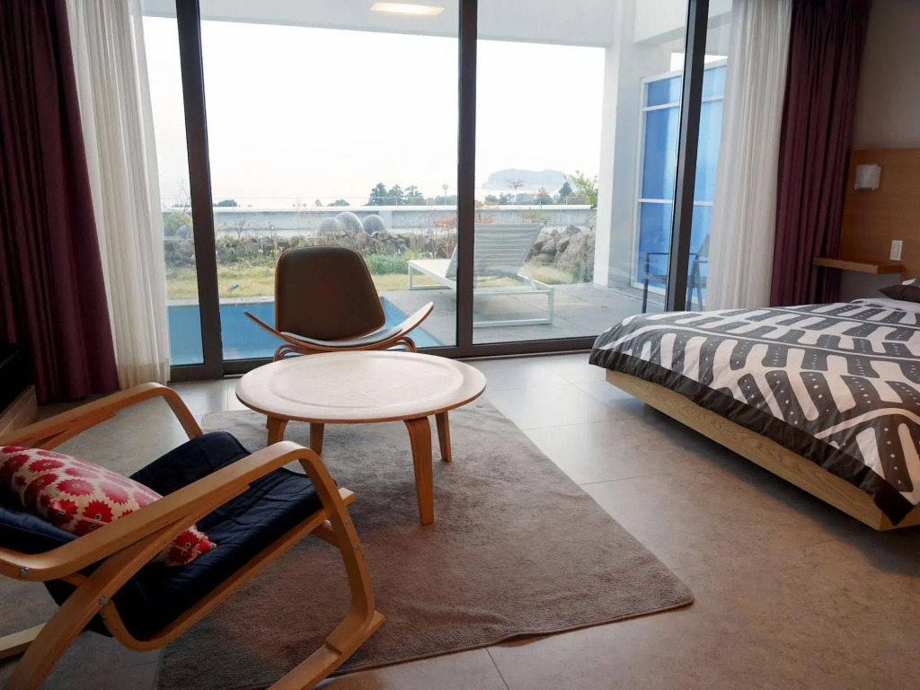 Jeju Bom stay & Art Gallery