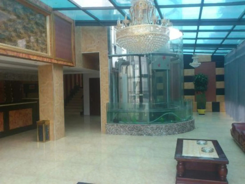 Shanghai Yiyan Business Hotel (Qingpu Industrial Park)