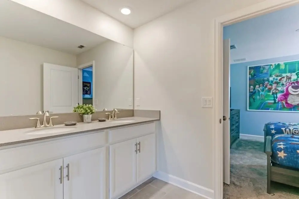 Superior 9 Bed Games Room, Pool Spa Themed Rooms! Home