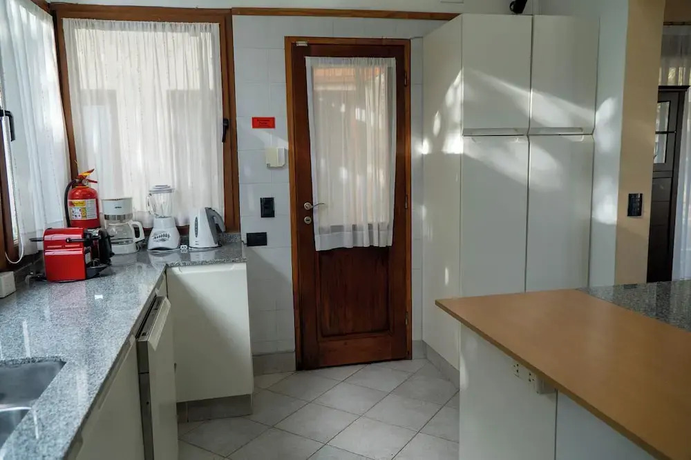 Rent Up -Casa junto al lago Nahuel Huapi
