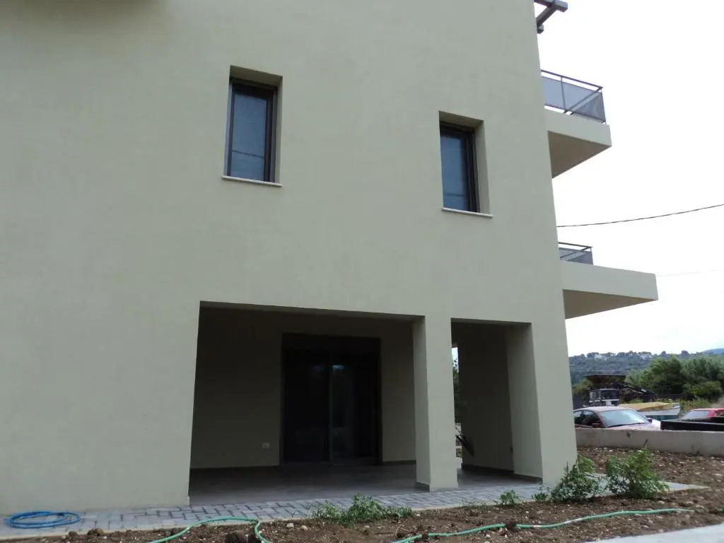 Violeta Apartments