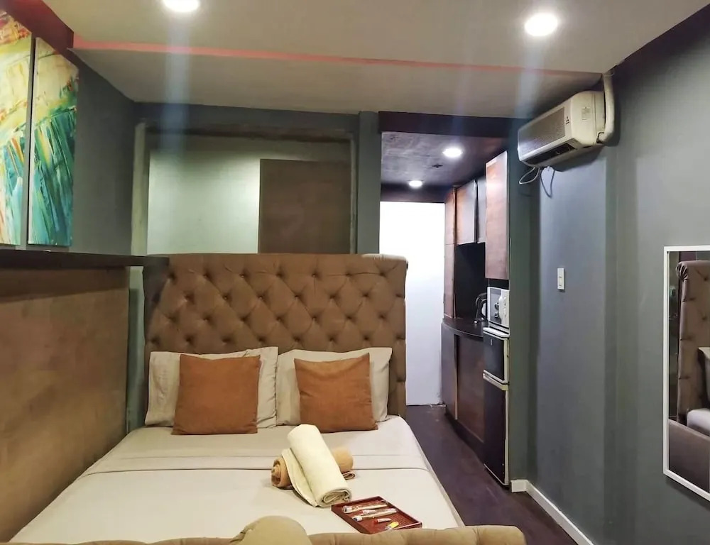 The Staycation - Boutique rooms