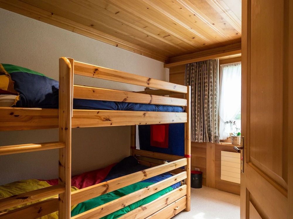 Luxury Apartment on the Ground Floor in Zweisimmen Ski-in and Ski-out