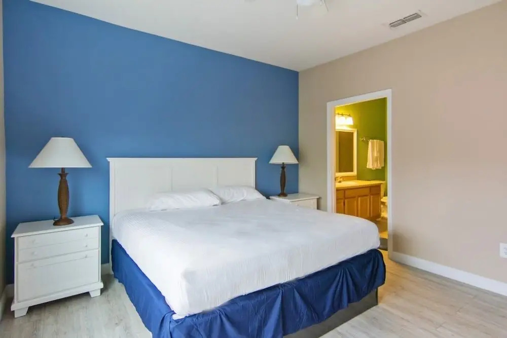 Runaway Beach Club 22202 - Two Bedroom Condo