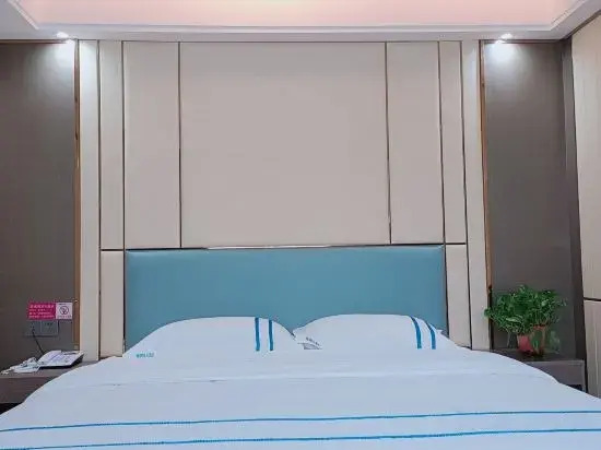 Bauhinia Hotel