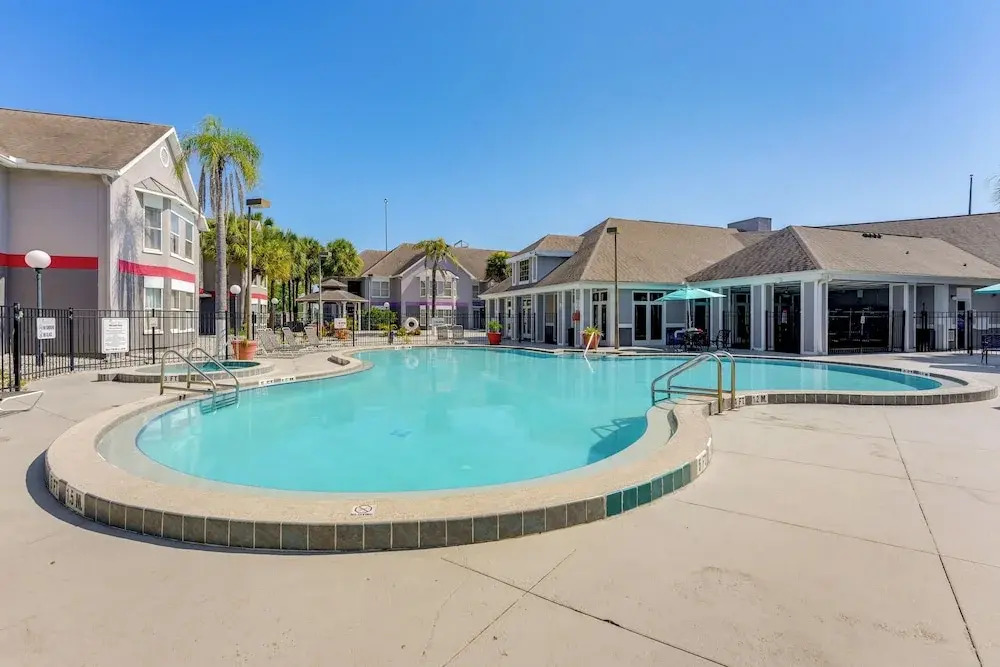 2 Mi to Disney & Old Town: Resort Condo w/ Perks