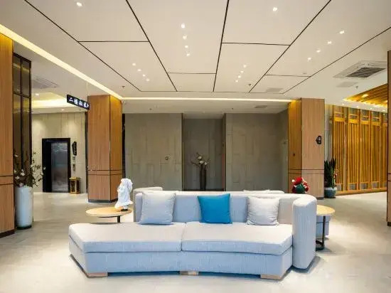 Danzhou Guanlan Shangpin International Hotel