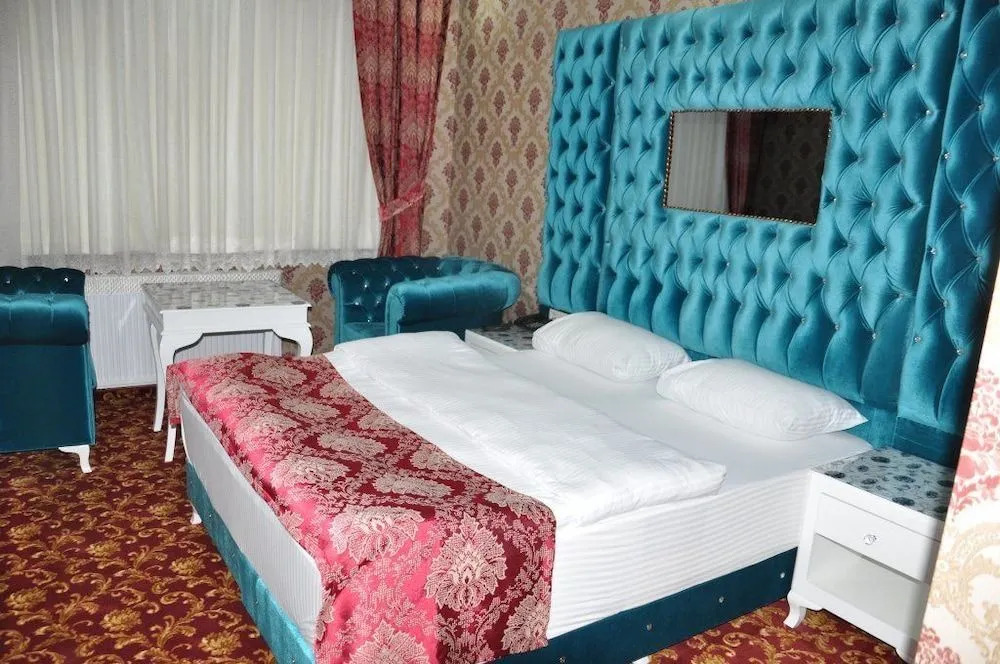 Mus Mir Hotel Saray