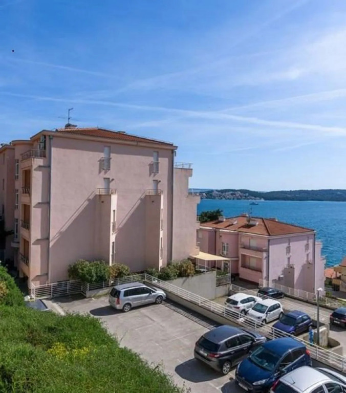 Apartment Maša - modern sea view apartment: A1 Trogir, Riviera Trogir