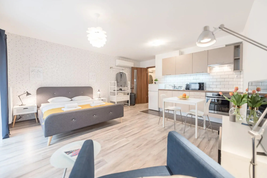 Oasis Apartments at Broadway Residence