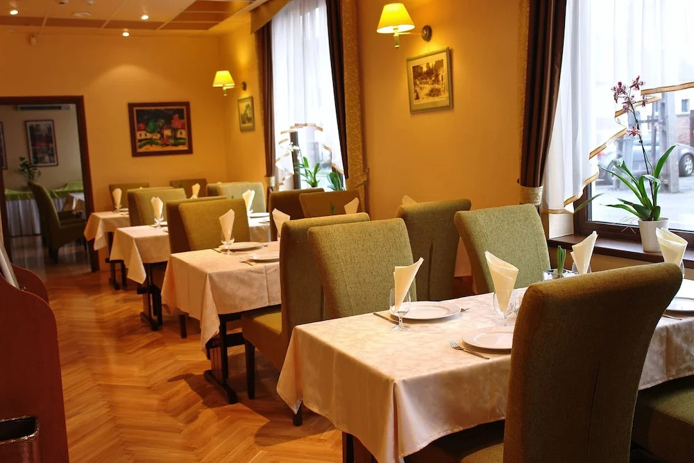 Korona Pension and Restaurant