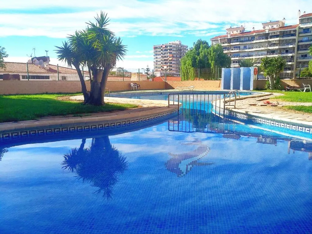 2 bedrooms sea view apartament 100 meters from ocean